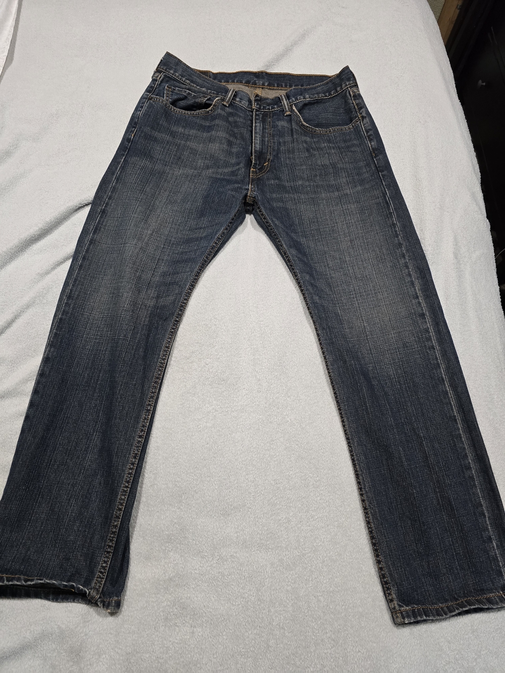 Levi's Men's Faded Blue Straight Jeans